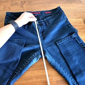 BANANA REPUBLIC FACTORY Limited Edition Skinny Jeans